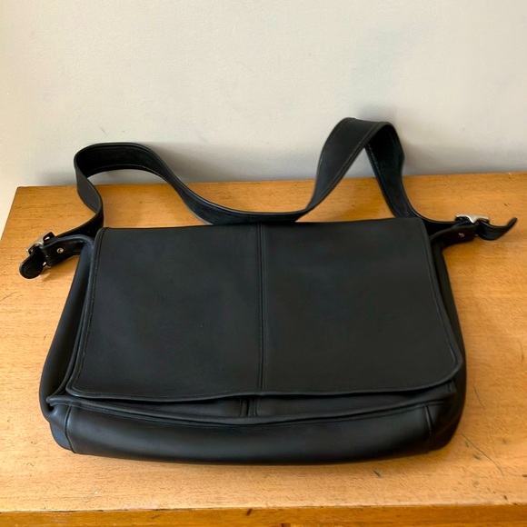 Coach vintage black laptop/briefcase - Picture 1 of 8